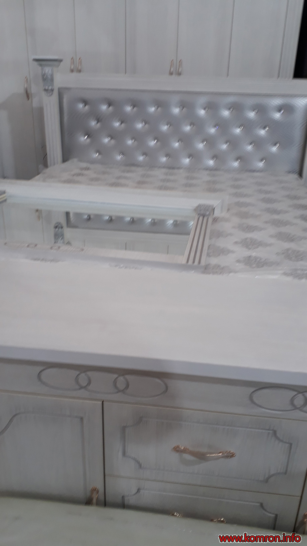 Квадратный белый кровать по цене 415 $
